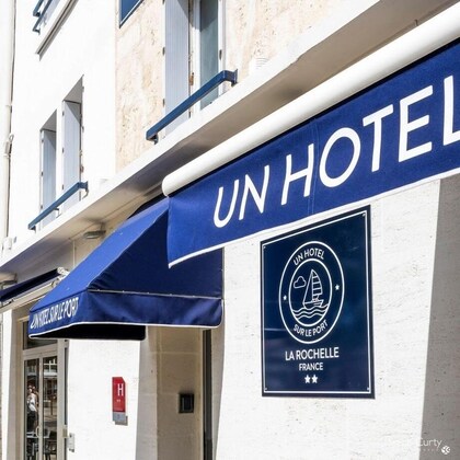 Gallery - Un Hôtel sur le Port