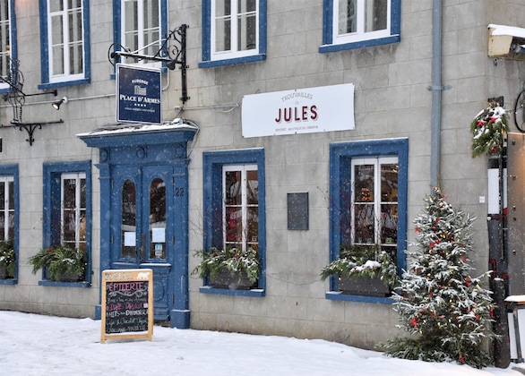 Gallery - Auberge Place D'armes