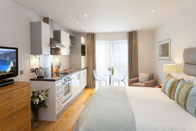 Gallery - Saco Bristol - Broad Quay