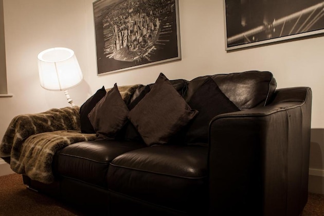 Gallery - Central Suite - Simple2let Serviced Apartments