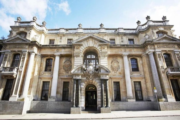 Gallery - St Giles House