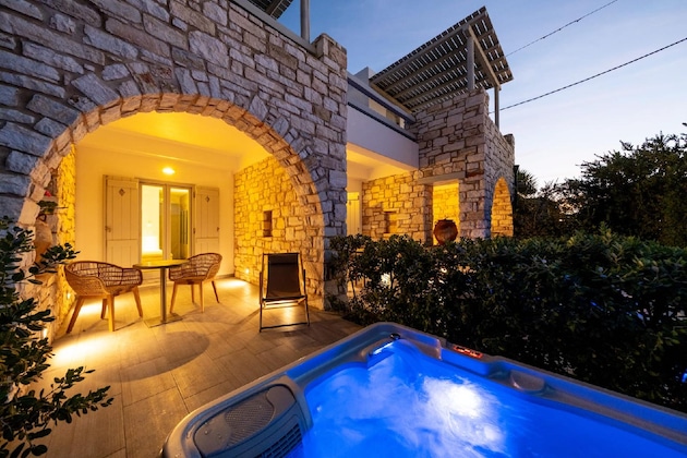 Gallery - Anemomylos Residence