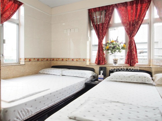 Gallery - New London Hostel