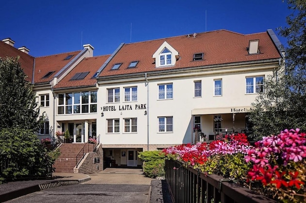 Gallery - Hotel Lajta Park