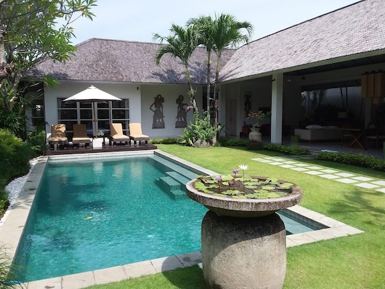 Gallery - Villa 2 Dormitorios 2 Baños en Seminyak, Playa Melati Apartamento