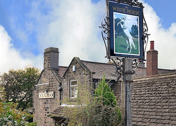 Gallery - The View At The White Horse Woolley Moor