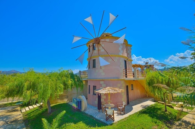 Gallery - Anemomili Village