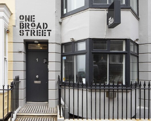 Gallery - One Broad Street