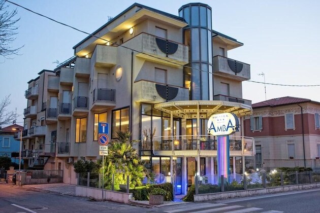 Gallery - Hotel Amba