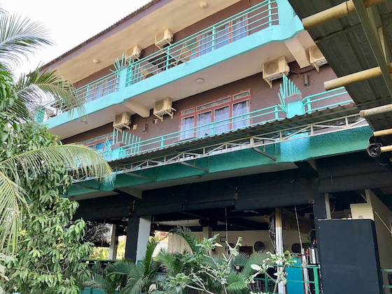 Gallery - River Dolphin Hotel