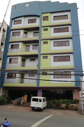 Gallery - Golden Pine Hotel