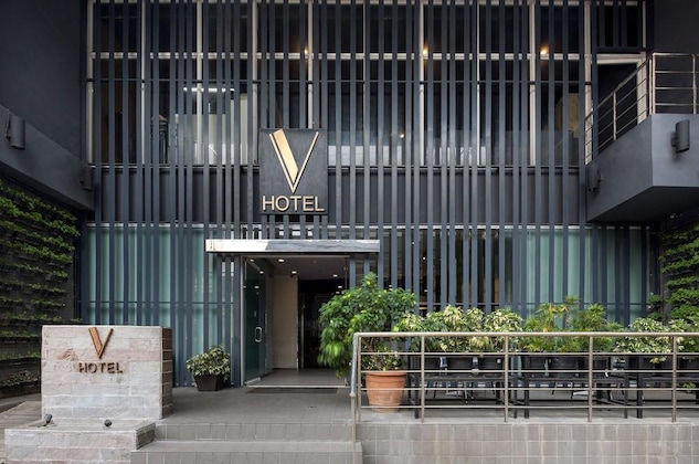 Gallery - V Hotel