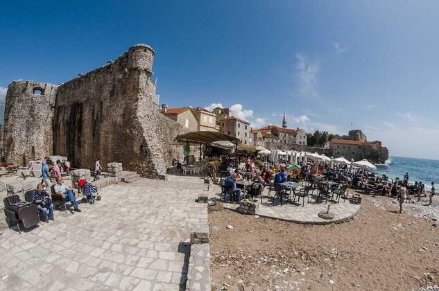 Gallery - Astoria Hotel Budva - Montenegro