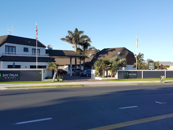 Gallery - Bay Palm Motel