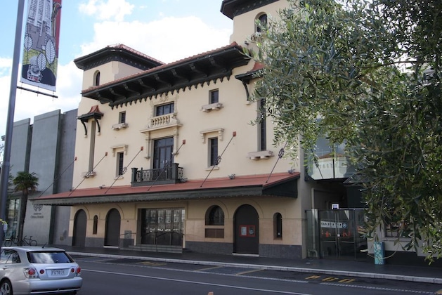 Gallery - Fairmont Motor Lodge