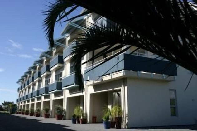 Gallery - Marine Reserved Holiday Apartments