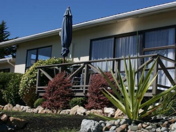 Gallery - Pohara Beachfront Motel