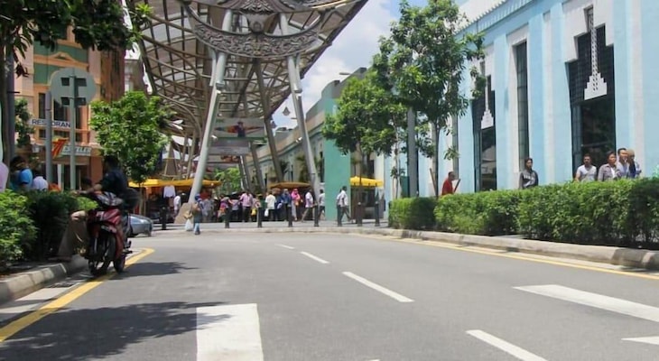 Gallery - Leo Backpackers @ Central Market