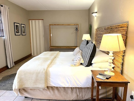 Gallery - Safari Club Sa