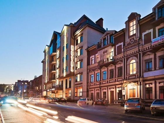 Gallery - Optima Collection Troitska