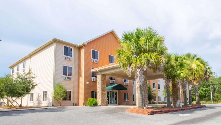 Gallery - Wildwood Inn