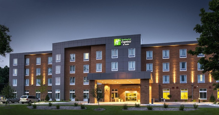 Gallery - Holiday Inn Express & Suites Madison Central, An Ihg Hotel