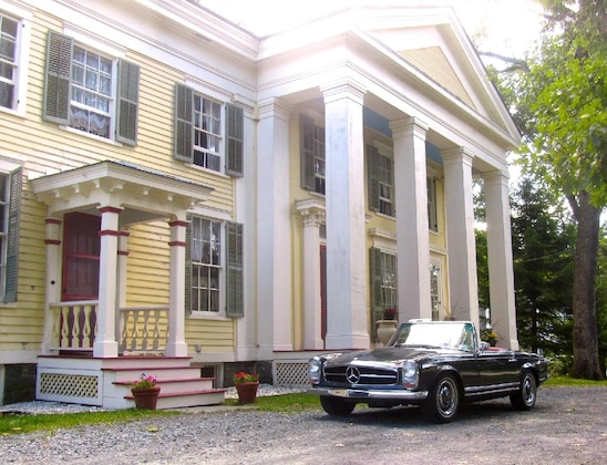Gallery - Oakcliff Bed And Breakfast