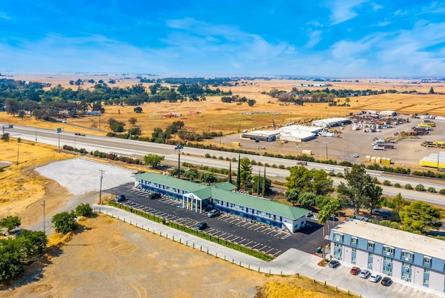 Gallery - Days Inn By Wyndham Red Bluff