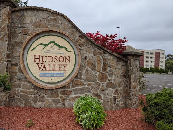 Gallery - Hudson Valley Resort