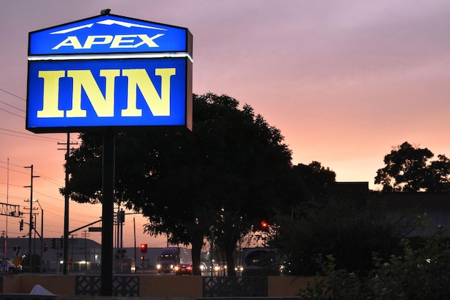 Gallery - Apex Inn
