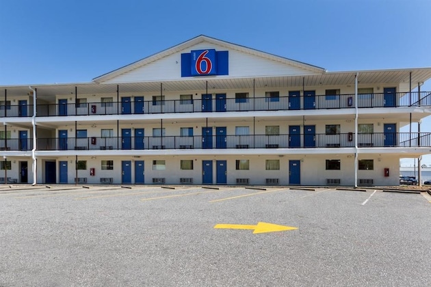 Gallery - Motel 6 Greenville SC