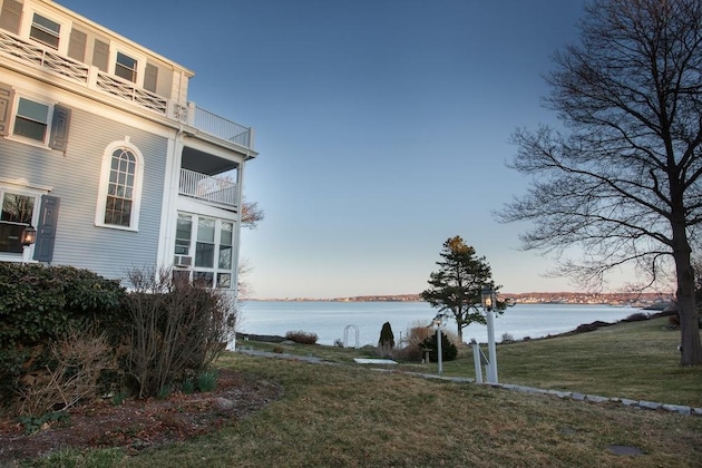 Gallery - The Yankee Clipper Inn