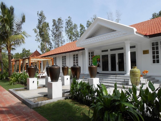 Gallery - Minera Hot Springs Binh Chau