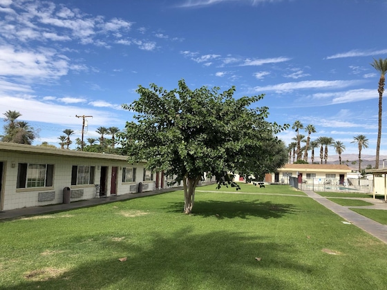 Gallery - Western Sands Motel