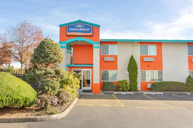 Gallery - Howard Johnson By Wyndham Salem