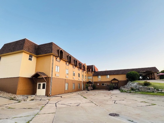 Gallery - Hometown Inn & Suites