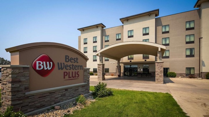 Gallery - Best Western Plus Williston Hotel & Suites