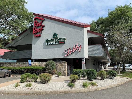 Gallery - Red Roof Inn Mystic - New London