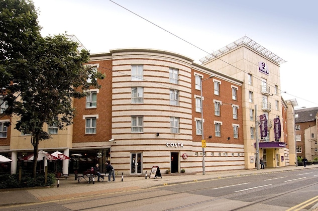 Gallery - Premier Inn Nottingham City (Goldsmith St)
