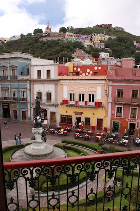 Gallery - Hotel De La Paz