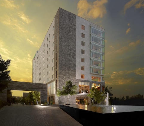 Gallery - Courtyard By Marriott Queretaro