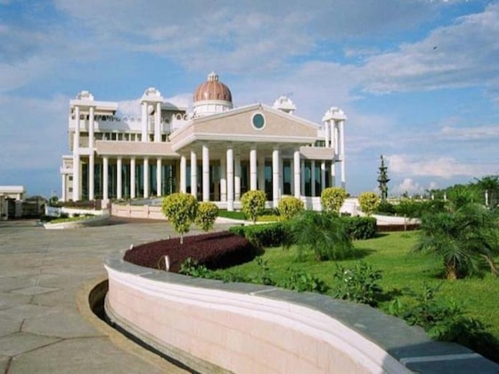 Gallery - Holiday Regency