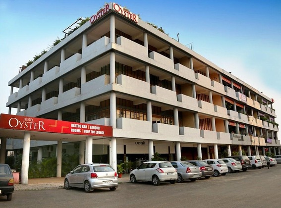 Gallery - Hotel Oyster