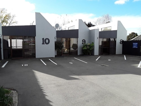 Gallery - Sundowner Motel