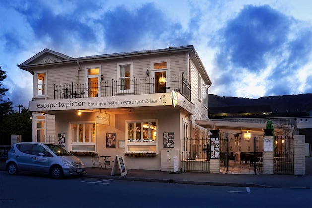 Gallery - Escape To Picton