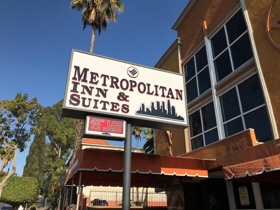 Gallery - Metropolitan Inn & Suites