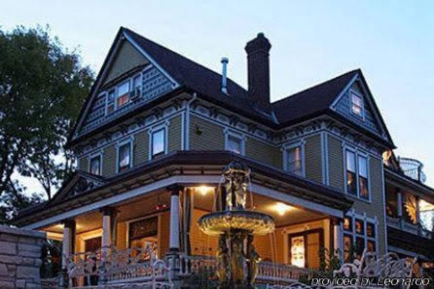 Gallery - Rivertown Inn