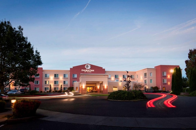 Gallery - Doubletree By Hilton Hotel Vancouver