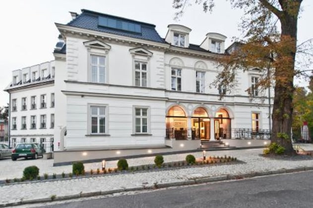 Gallery - Hotel Red Baron