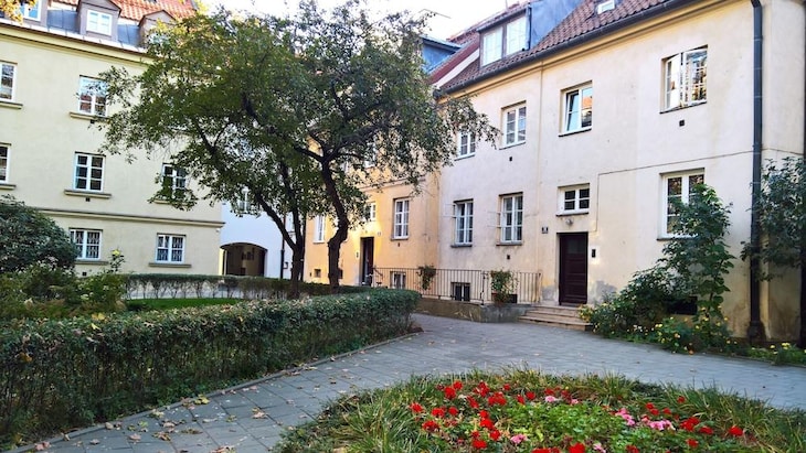 Gallery - Stone Steps Apartments